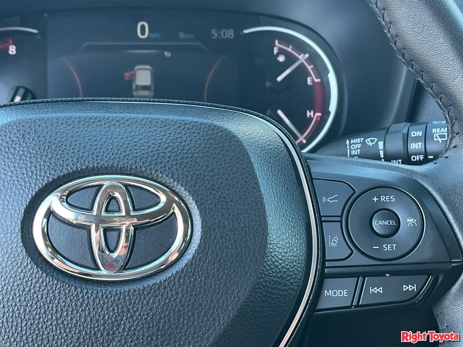 Certified 2025 Toyota RAV4 XLE Premium AWD/4WD image 24