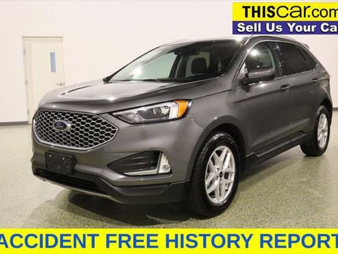 Used 2023 Ford Edge SEL w/ Convenience Package image 3