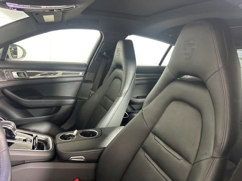 Certified 2023 Porsche Panamera 4 Platinum Edition image 5
