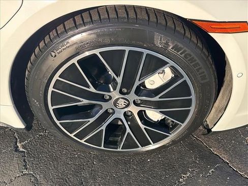 Used 2020 Porsche Taycan 4S image 14