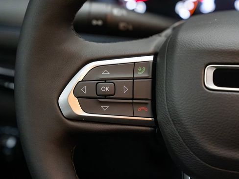 New 2026 Jeep Compass Latitude image 16