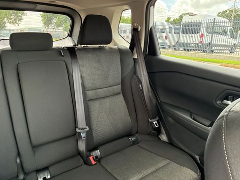 Used 2025 Nissan Rogue SV AWD/4WD image 34