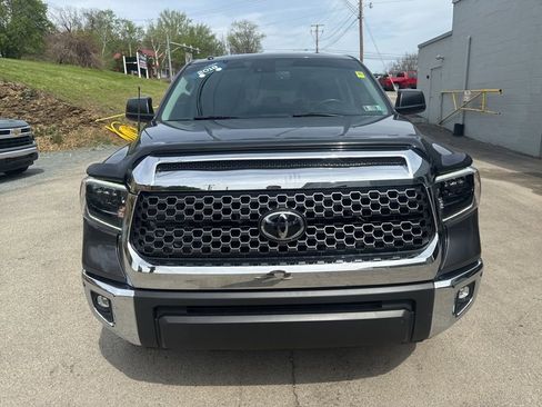 Used 2019 Toyota Tundra SR5 w/ TRD Off Road Package image 8