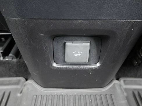 Used 2025 Toyota Grand Highlander FWD image 16