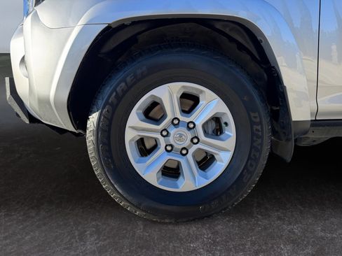 Used 2022 Toyota 4Runner SR5 image 9