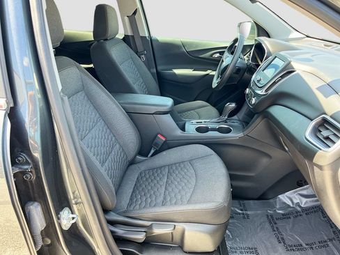 Used 2021 Chevrolet Equinox LT FWD image 26