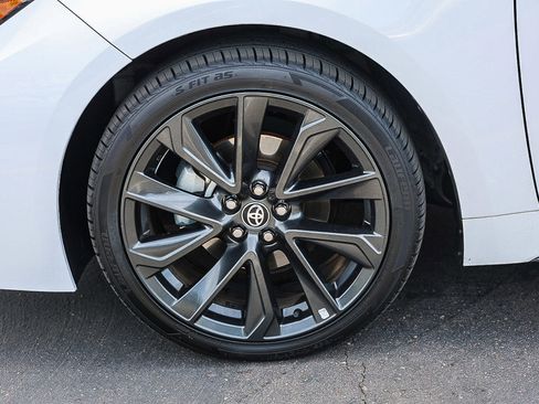 Used 2023 Toyota Corolla SE w/ SE Premium Package FWD image 31