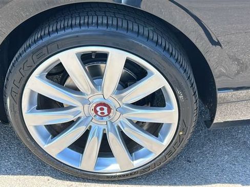 Used 2017 Bentley Flying Spur S V8 AWD/4WD image 6