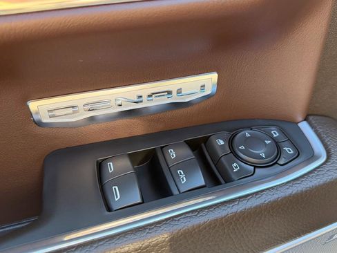 Used 2024 GMC Sierra 1500 Denali w/ Denali Reserve Package image 12