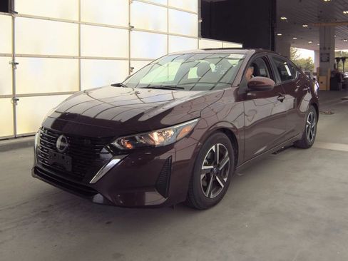 Used 2024 Nissan Sentra SV image 1