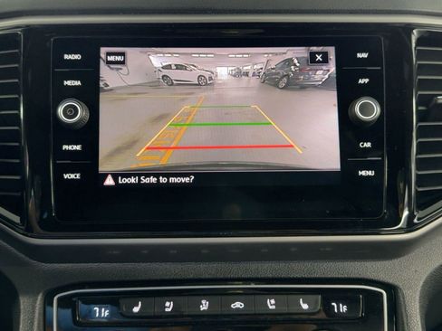 Used 2020 Volkswagen Atlas Cross Sport SEL Premium image 25