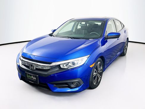 Used 2017 Honda Civic EX-T image 3