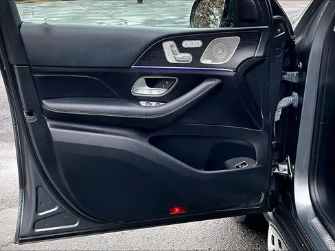 Used 2023 Mercedes-Benz GLS 450 4MATIC image 21