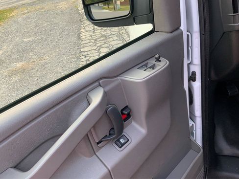 Used 2025 GMC Savana 2500 w/ Driver Convenience Package RWD image 20