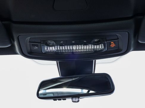 Used 2018 BMW 650i Convertible image 16