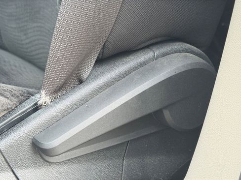 Used 2019 Dodge Grand Caravan SE image 20