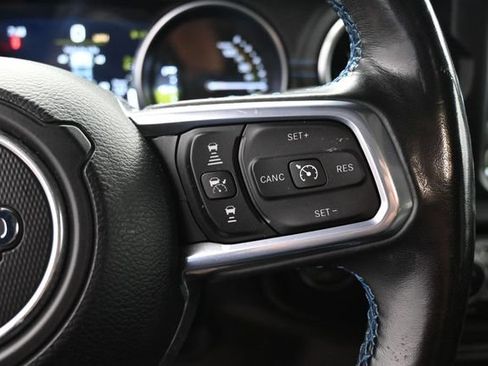 Used 2022 Jeep Wrangler Unlimited Rubicon 4xe w/ Cold Weather Group AWD/4WD image 21