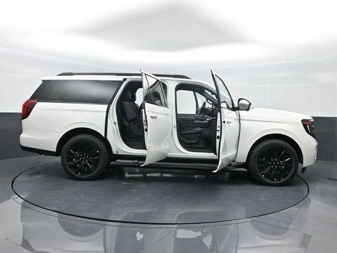 New 2025 Ford Expedition Max Platinum w/ Stealth Appearance Package image 27