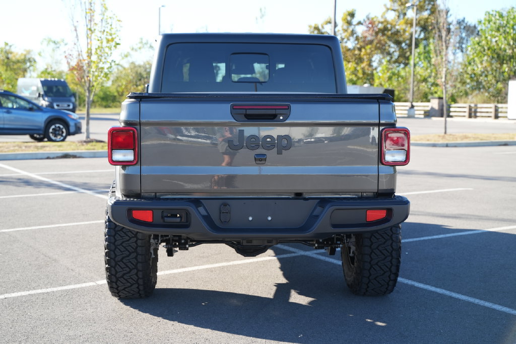 New 2026 Jeep Gladiator Sport w/ Dual Top Group AWD/4WD image 6