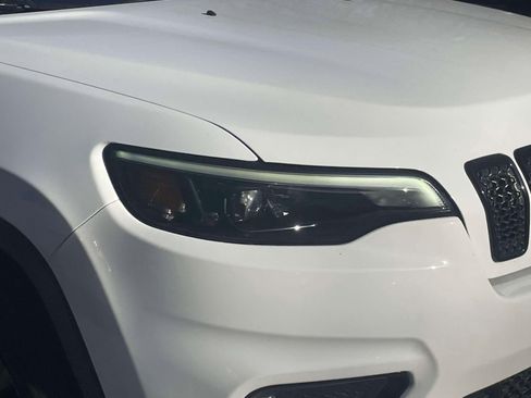 Used 2022 Jeep Cherokee 4WD Altitude image 10