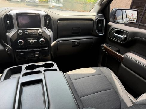 Used 2020 GMC Sierra 1500 SLE w/ SLE Value Package RWD image 14