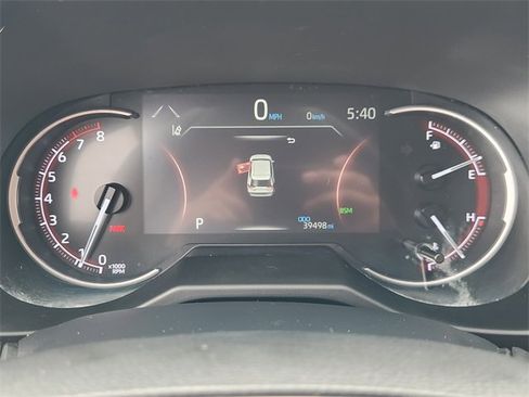 Used 2023 Toyota RAV4 XLE Premium image 15