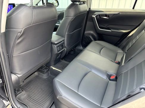 Used 2024 Toyota RAV4 XLE Premium image 29