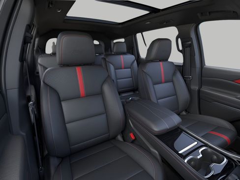 New 2026 Chevrolet Traverse RS w/ LPO, Floor Liner Package image 16