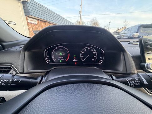 Used 2018 Honda Accord Touring image 21