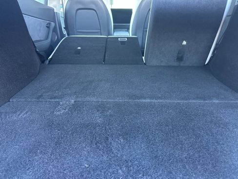 Used 2023 Tesla Model Y Performance image 15