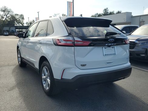 Used 2024 Ford Edge SE image 6