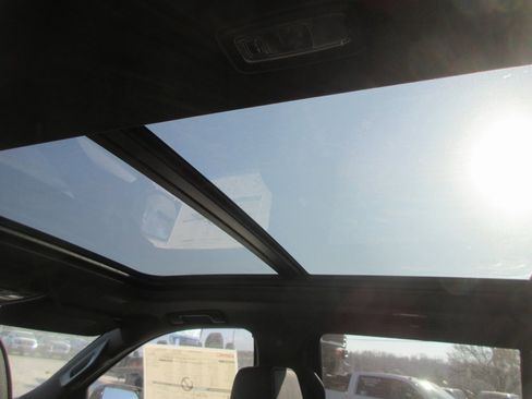 New 2026 GMC Yukon AT4 image 15