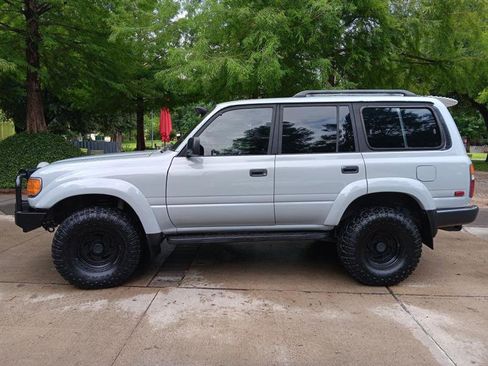 Used 1991 Toyota Land Cruiser image 2