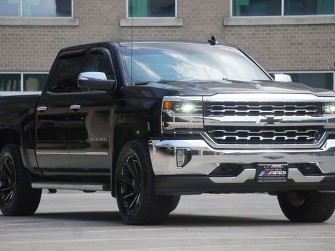 Used 2017 Chevrolet Silverado 1500 LTZ w/ Sport Package AWD/4WD image 18