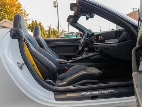 Used 2024 Porsche 911 Carrera 4 GTS image 69