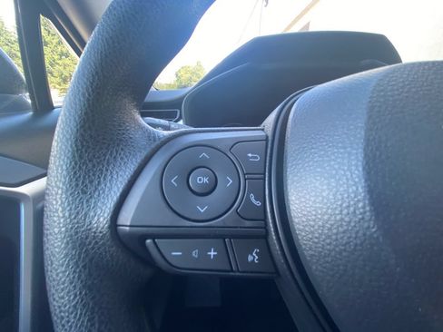 Used 2023 Toyota RAV4 LE FWD image 13