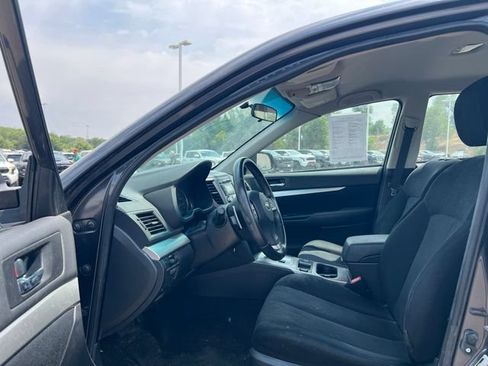 Used 2013 Subaru Legacy 2.5i Premium w/ All-Weather Pkg AWD/4WD image 25