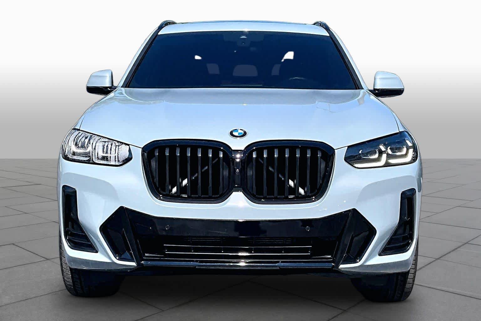 Used 2024 BMW X3 xDrive30i w/ M Sport Package AWD/4WD image 4
