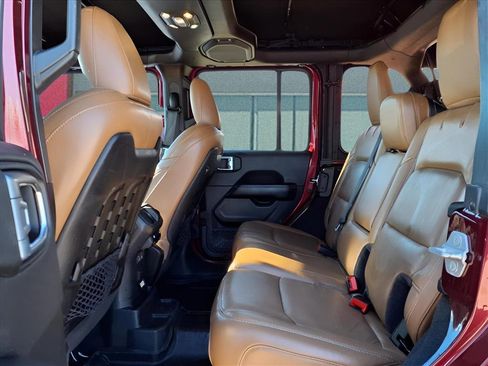 Used 2022 Jeep Wrangler Unlimited Rubicon w/ LED Lighting Group image 14