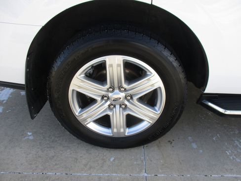 Used 2019 Ford Expedition XLT w/ Equipment Group 202A image 14