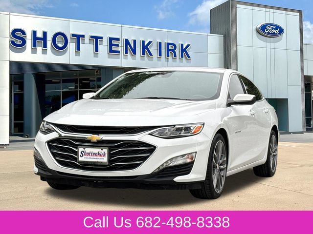 Used 2023 Chevrolet Malibu LT w/ Driver Confidence Package FWD image 3