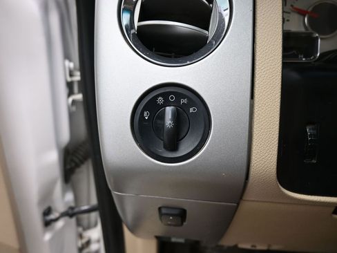 Used 2014 Ford Expedition EL XLT w/ Equipment Group 202A image 12