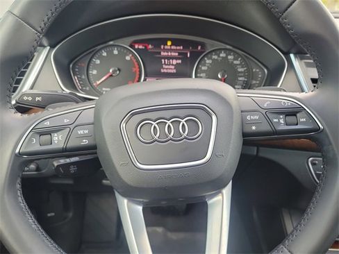 Used 2020 Audi Q5 2.0T Premium w/ Convenience Package image 16