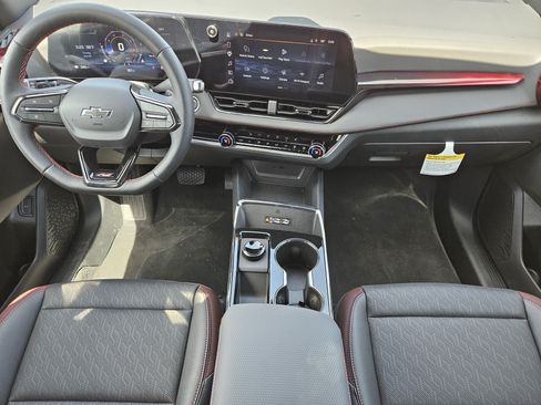 New 2026 Chevrolet Equinox RS FWD image 18