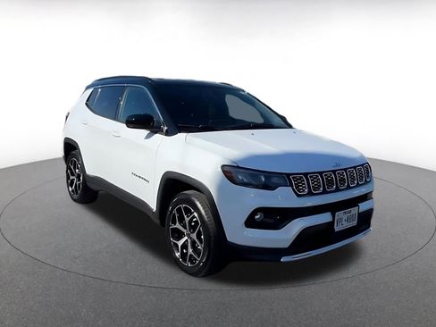 Used 2025 Jeep Compass Limited image 2