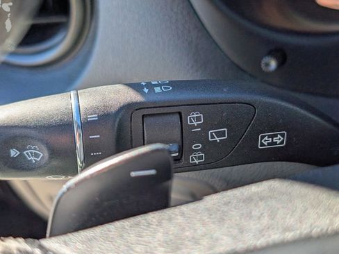 Used 2020 Mercedes-Benz Metris Passenger w/ Premium Safety Package image 25