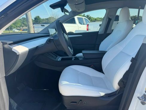 Used 2023 Tesla Model Y Long Range AWD/4WD image 14