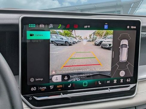 New 2026 Volkswagen Tiguan SE FWD image 21