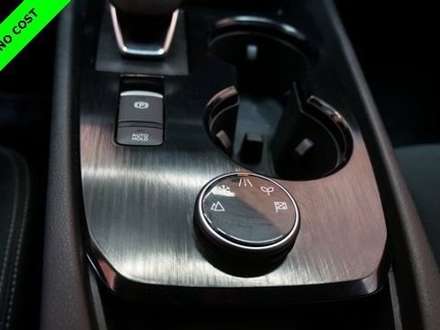 Used 2023 Nissan Rogue S image 20