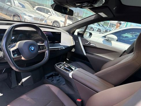 Certified 2024 BMW iX xDrive50 w/ Sport Package AWD/4WD image 6